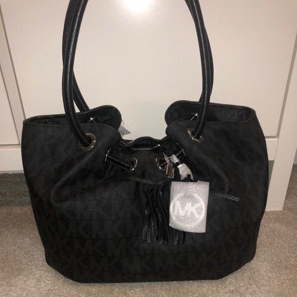 NWT- Michael Kors Black Purse - Picture 2 of 4